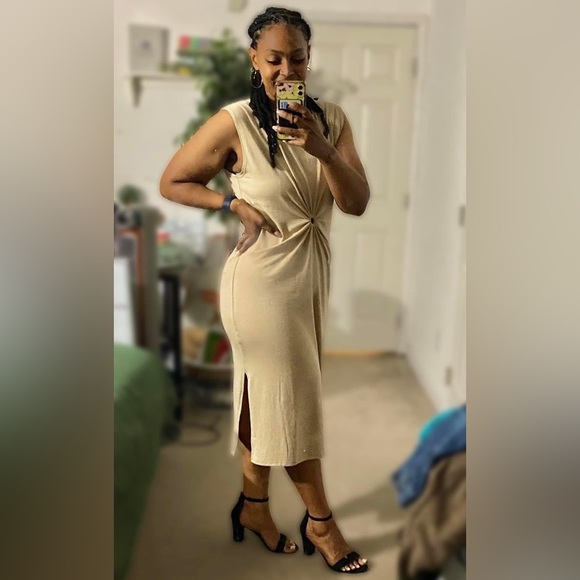 ‼️SOLD‼️ 𝙉𝙒𝙏 - 𝙕𝙔𝙄𝘼 𝙎𝘼𝙉𝘿 𝙈𝙊𝙉𝙏𝙀𝙍𝙀𝙔 𝘿𝙍𝙀𝙎𝙎 - 𝙎𝙈𝘼𝙇𝙇 - Picture 4 of 6